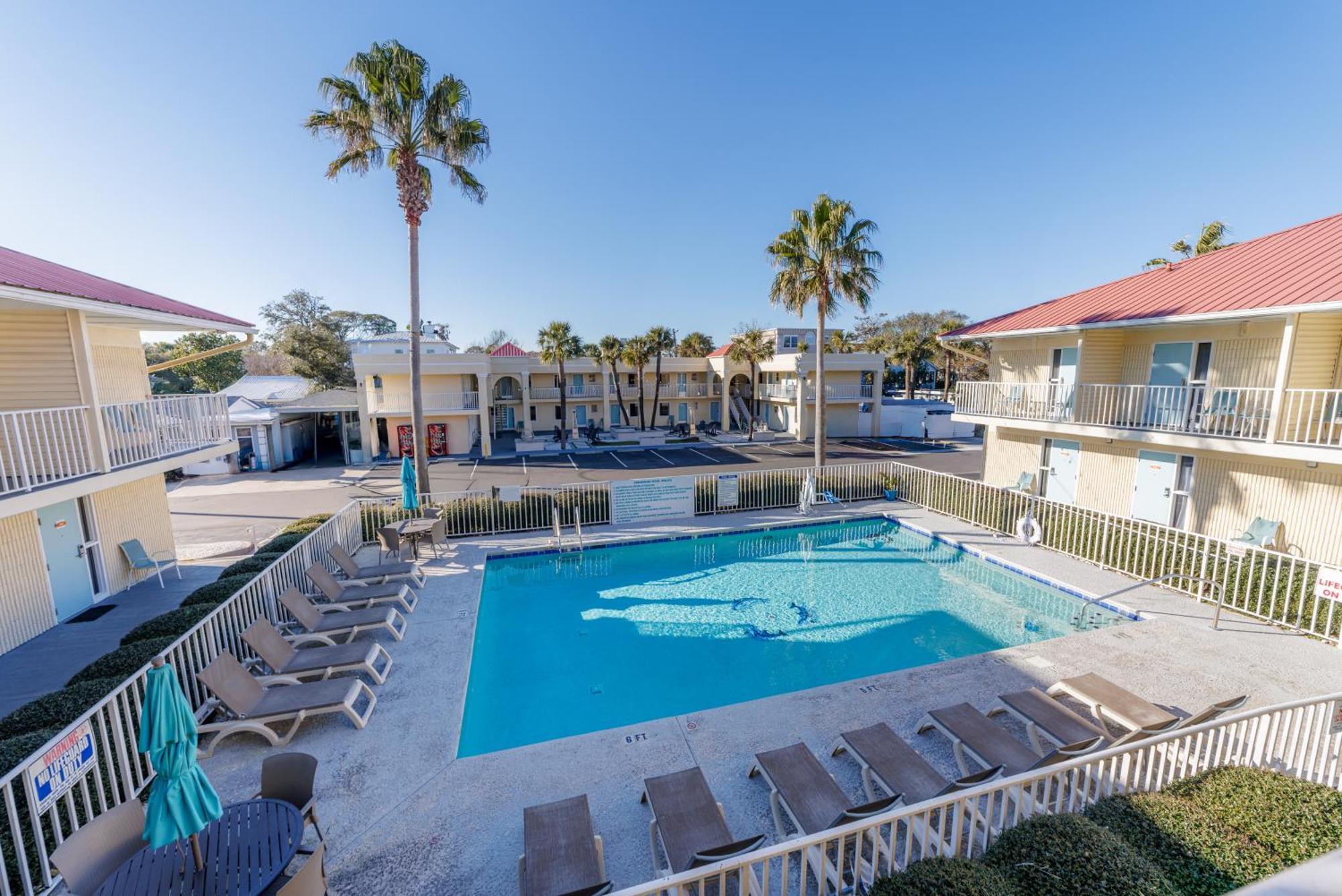 Dunes & - Motel Tybee Island