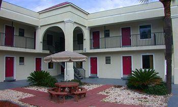 Dunes & - Motel 3*